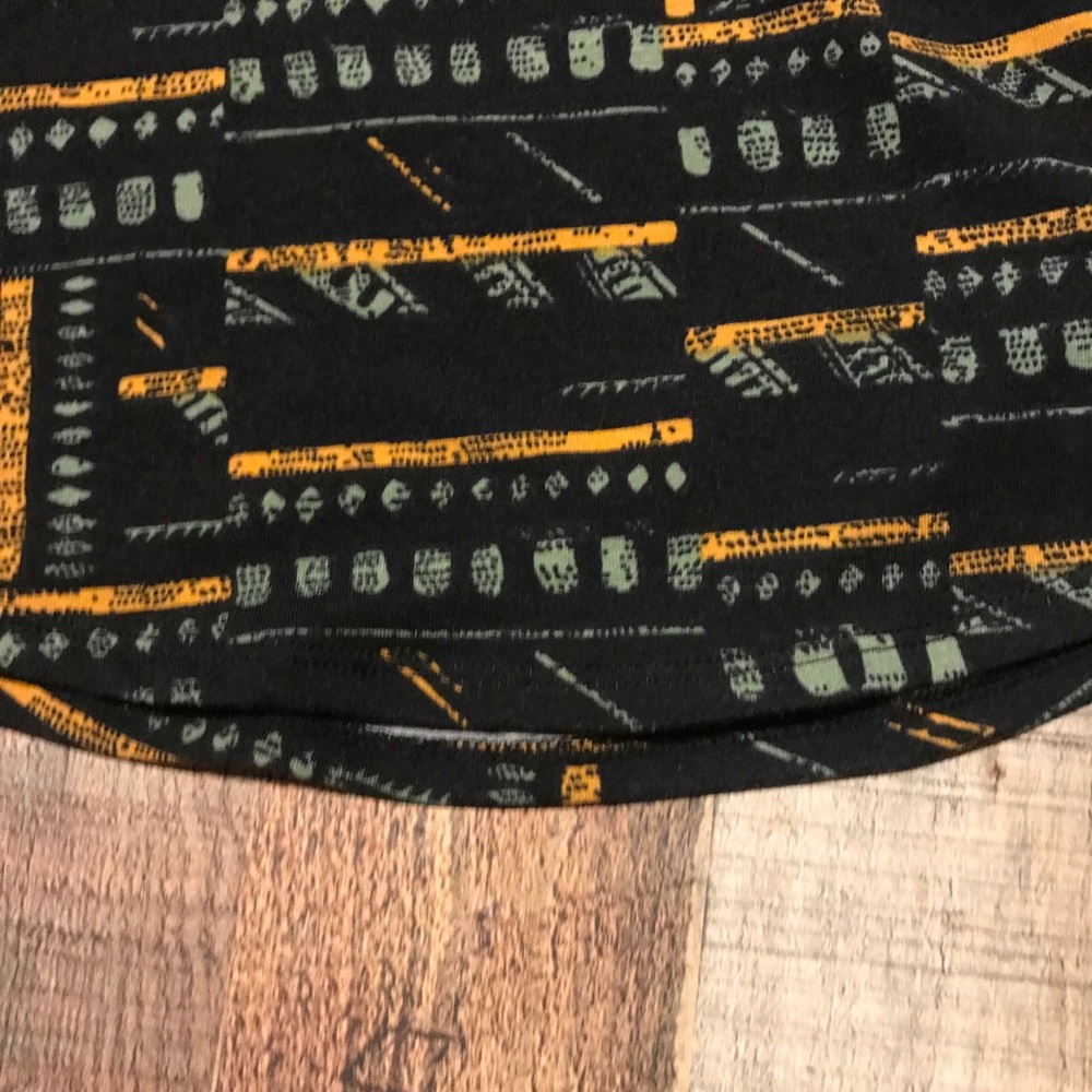 LulaRoe Randy Baseball Tee NWOT - Picture 2 of 5
